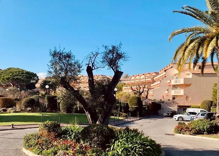 Secured Parc Velusine With Private Parking, Terrace, Pools And Tennis Courts. Apartman *