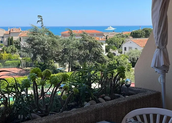 Secured Parc Velusine With Private Parking, Terrace, Pools And Tennis Courts. Antibes