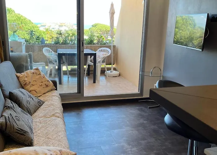 Secured Parc Velusine With Private Parking, Terrace, Pools And Tennis Courts.